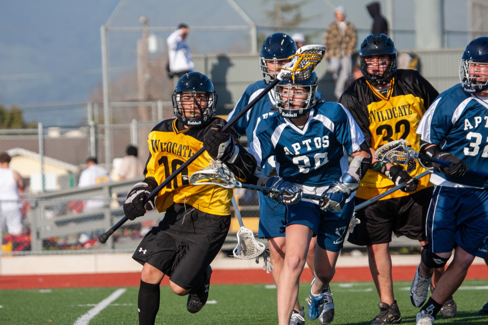 Aptos vs Watsonville game action
