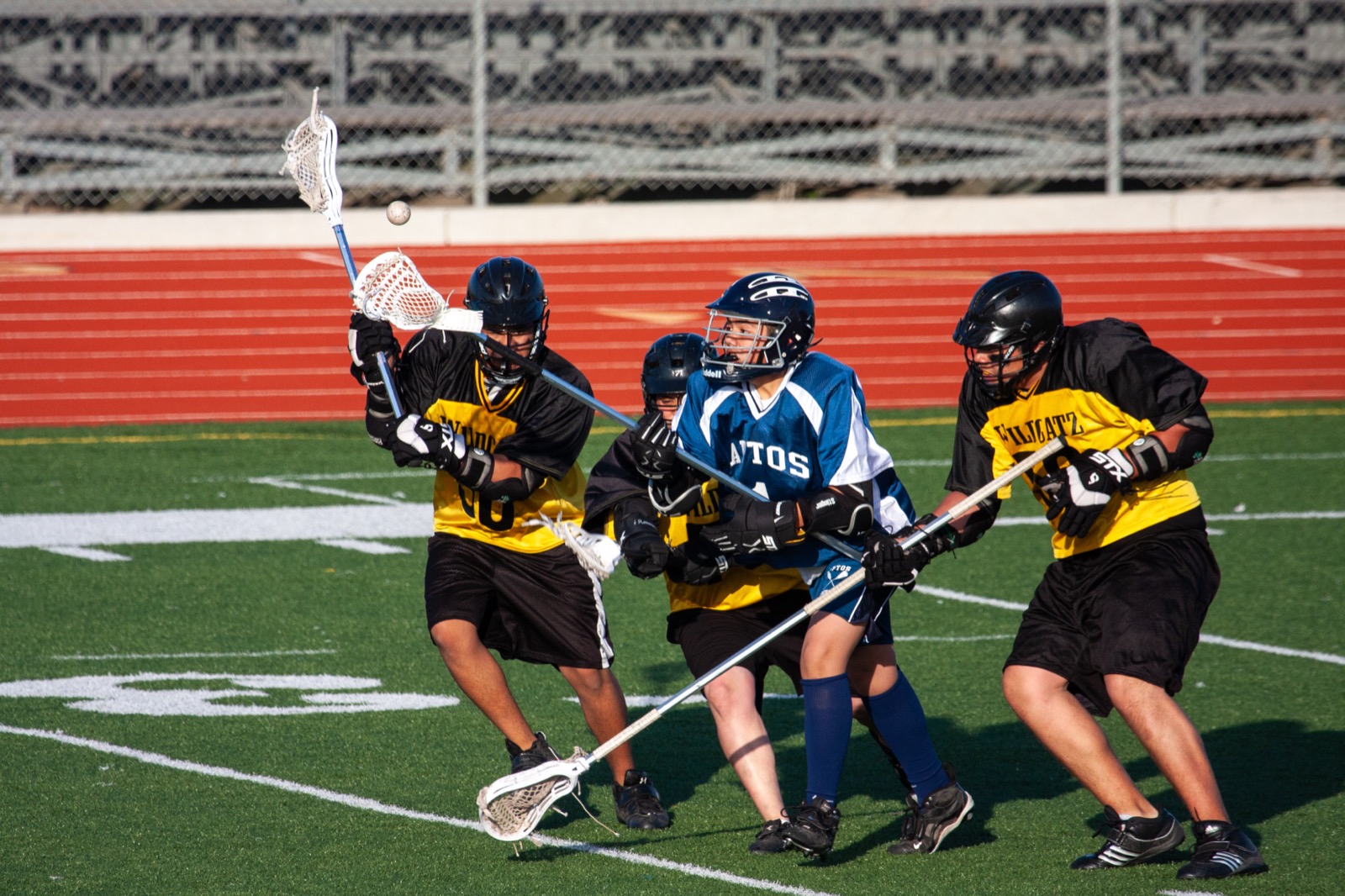 Aptos vs Watsonville game action