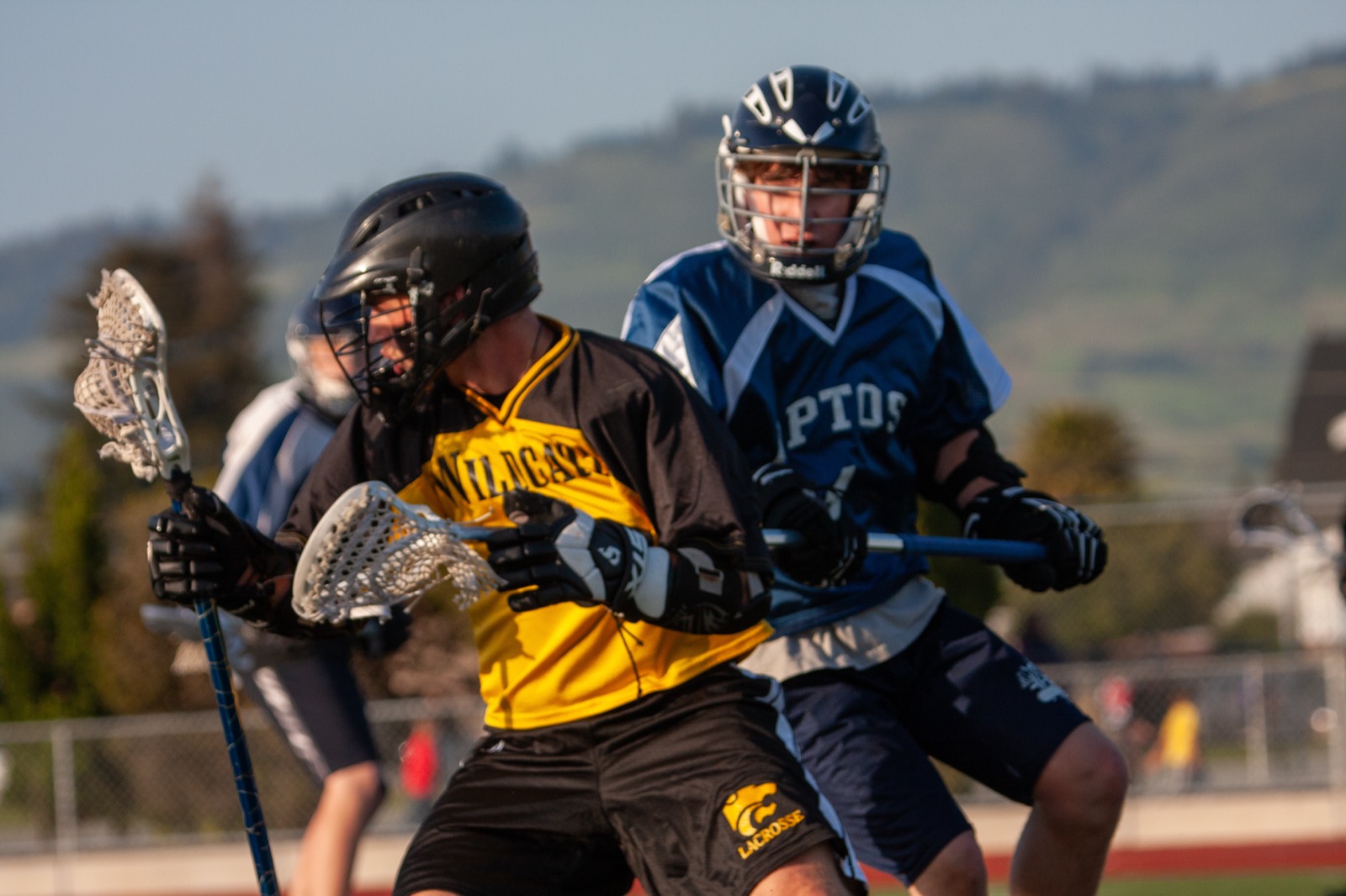 Aptos vs Watsonville game action