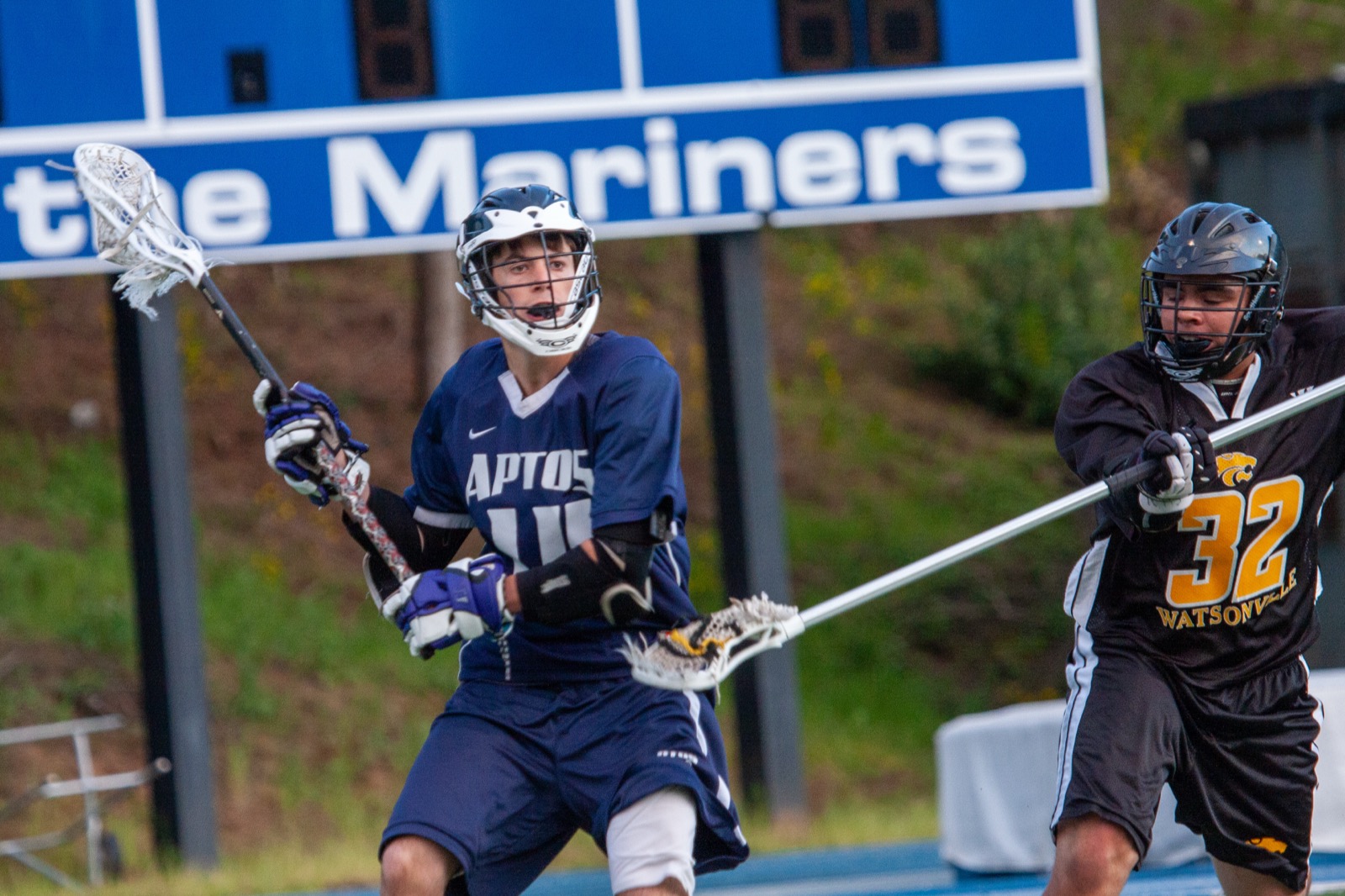 Aptos vs Watsonville game action