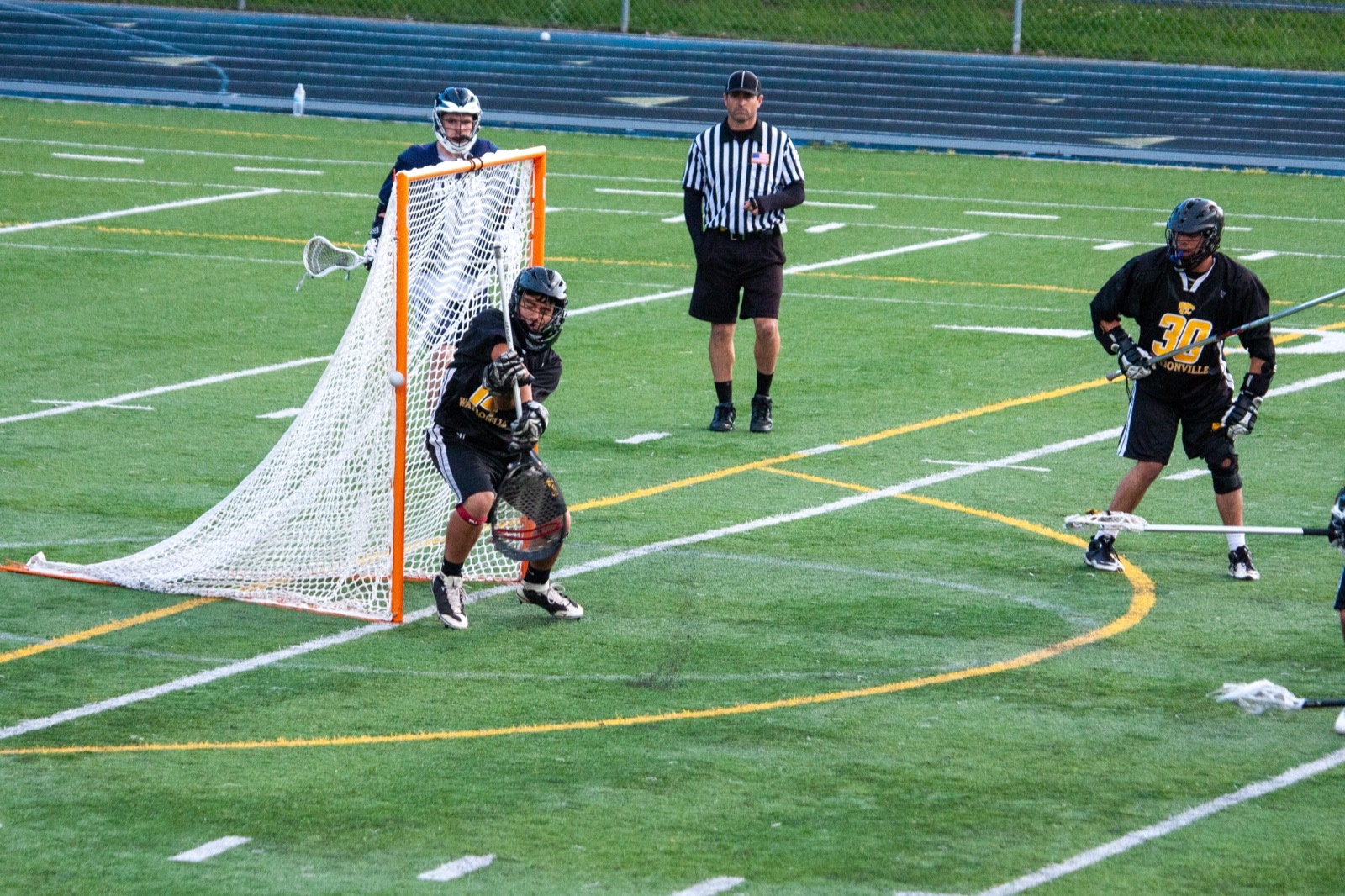 Aptos vs Watsonville game action