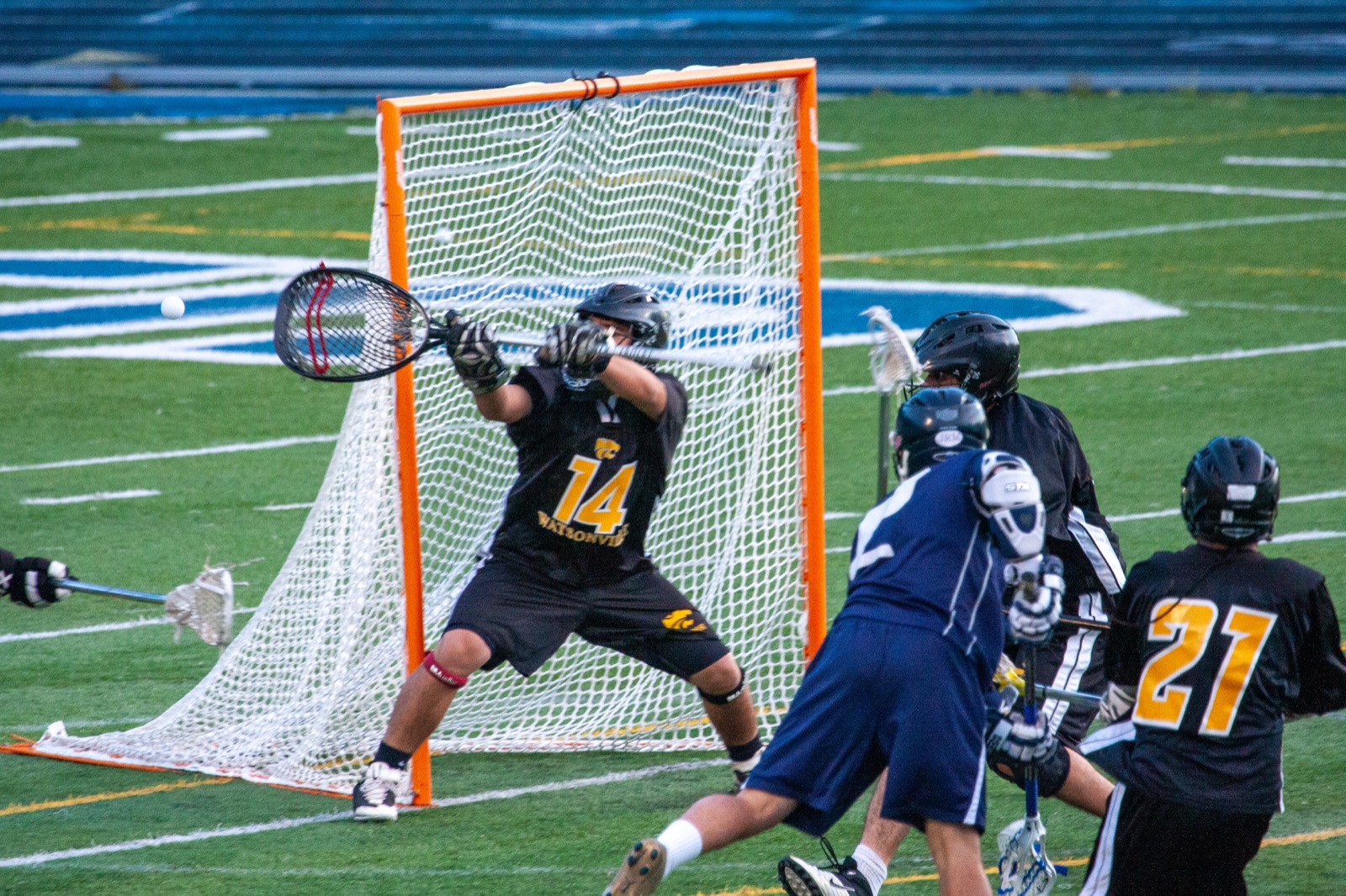 Aptos vs Watsonville game action
