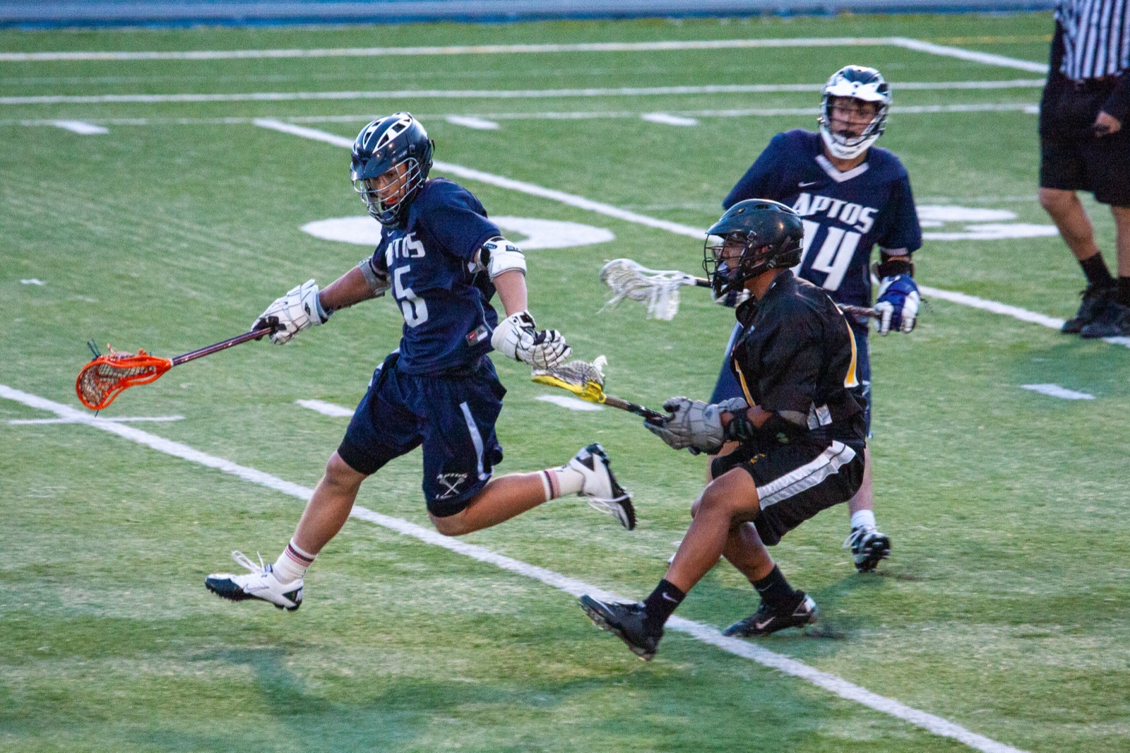 Aptos vs Watsonville game action
