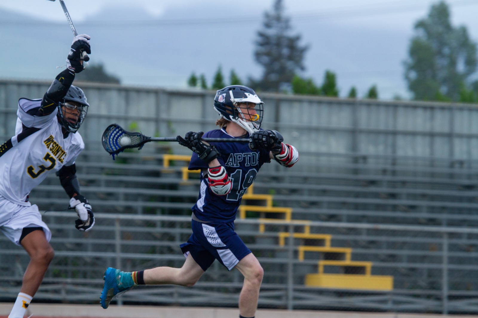 Aptos vs Watsonville game action